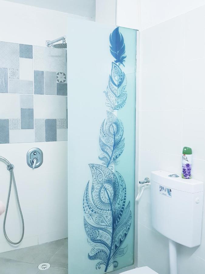 Artichoke Boutique Appartement Haifa Buitenkant foto