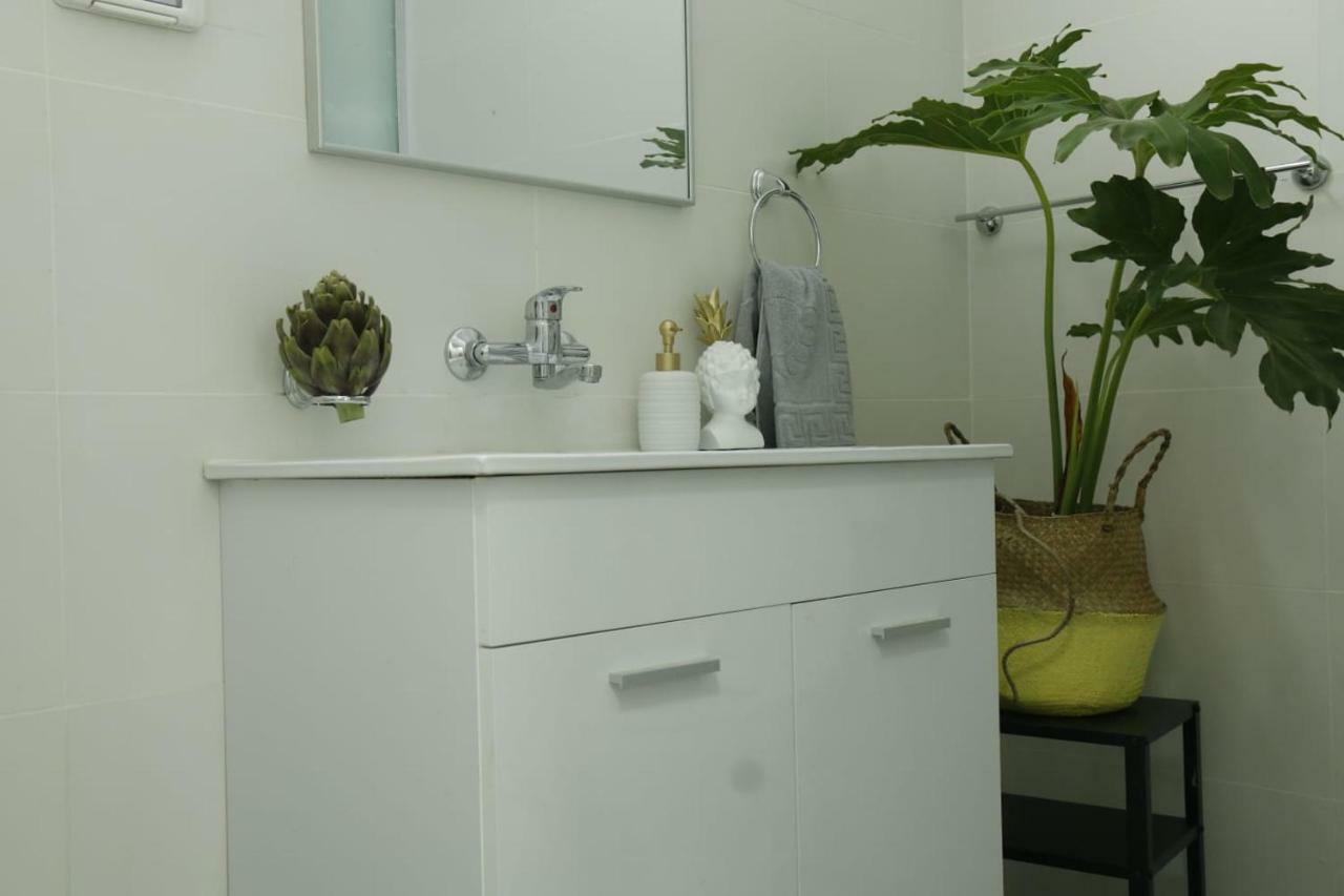 Artichoke Boutique Appartement Haifa Buitenkant foto