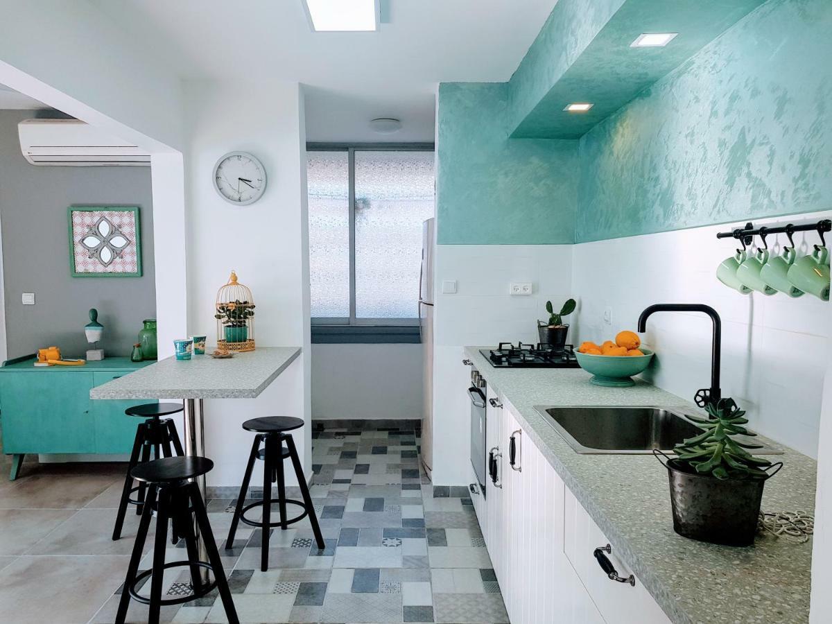 Artichoke Boutique Appartement Haifa Buitenkant foto