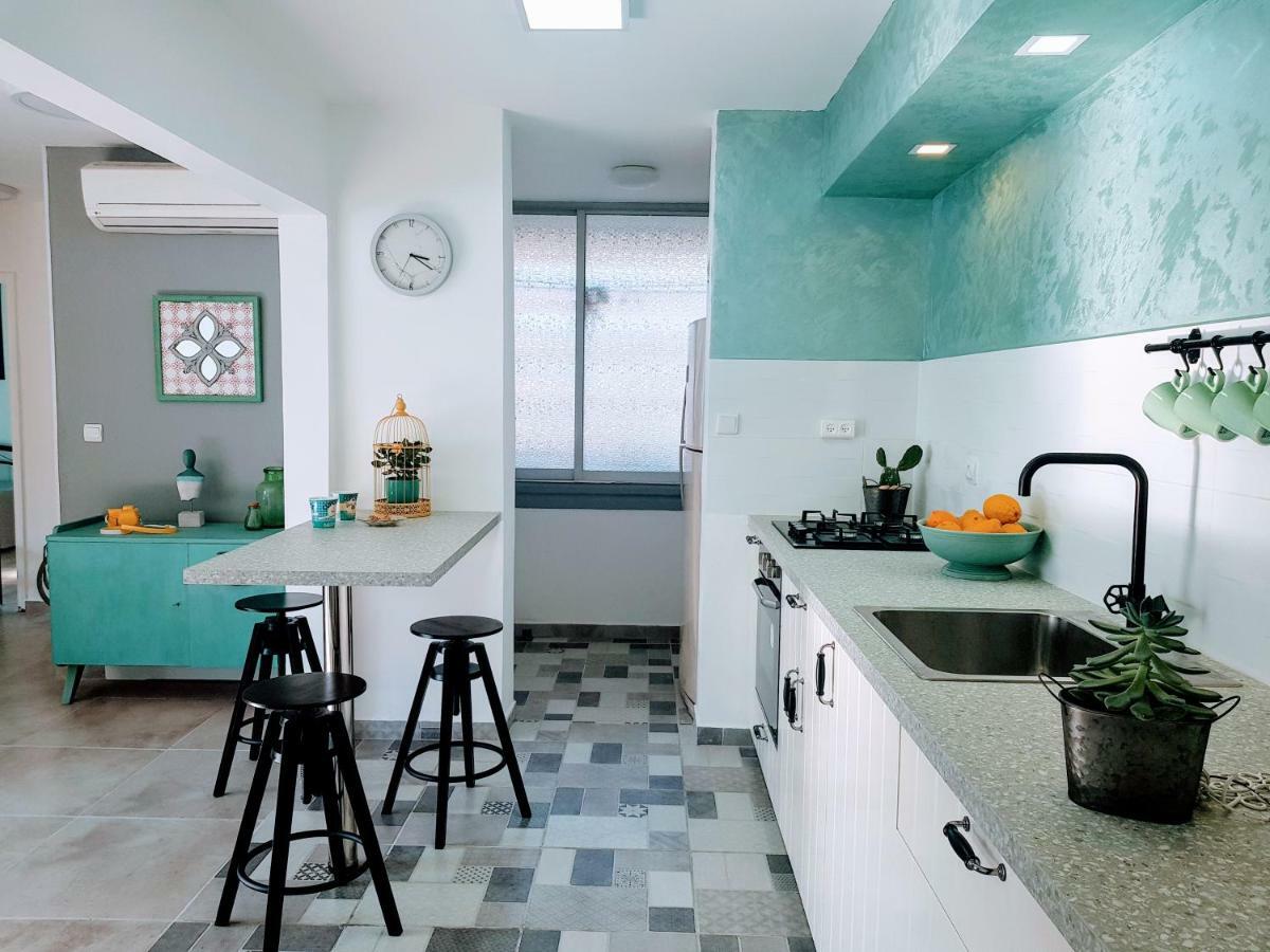 Artichoke Boutique Appartement Haifa Buitenkant foto