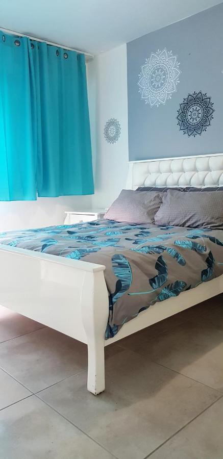 Artichoke Boutique Appartement Haifa Buitenkant foto